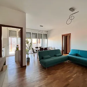 De Luxe Giada Bologna
